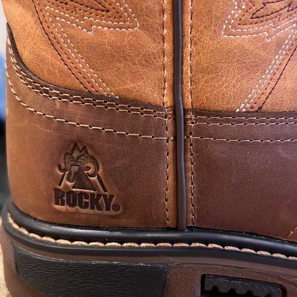New Rocky Boots - Picture 2 of 4
